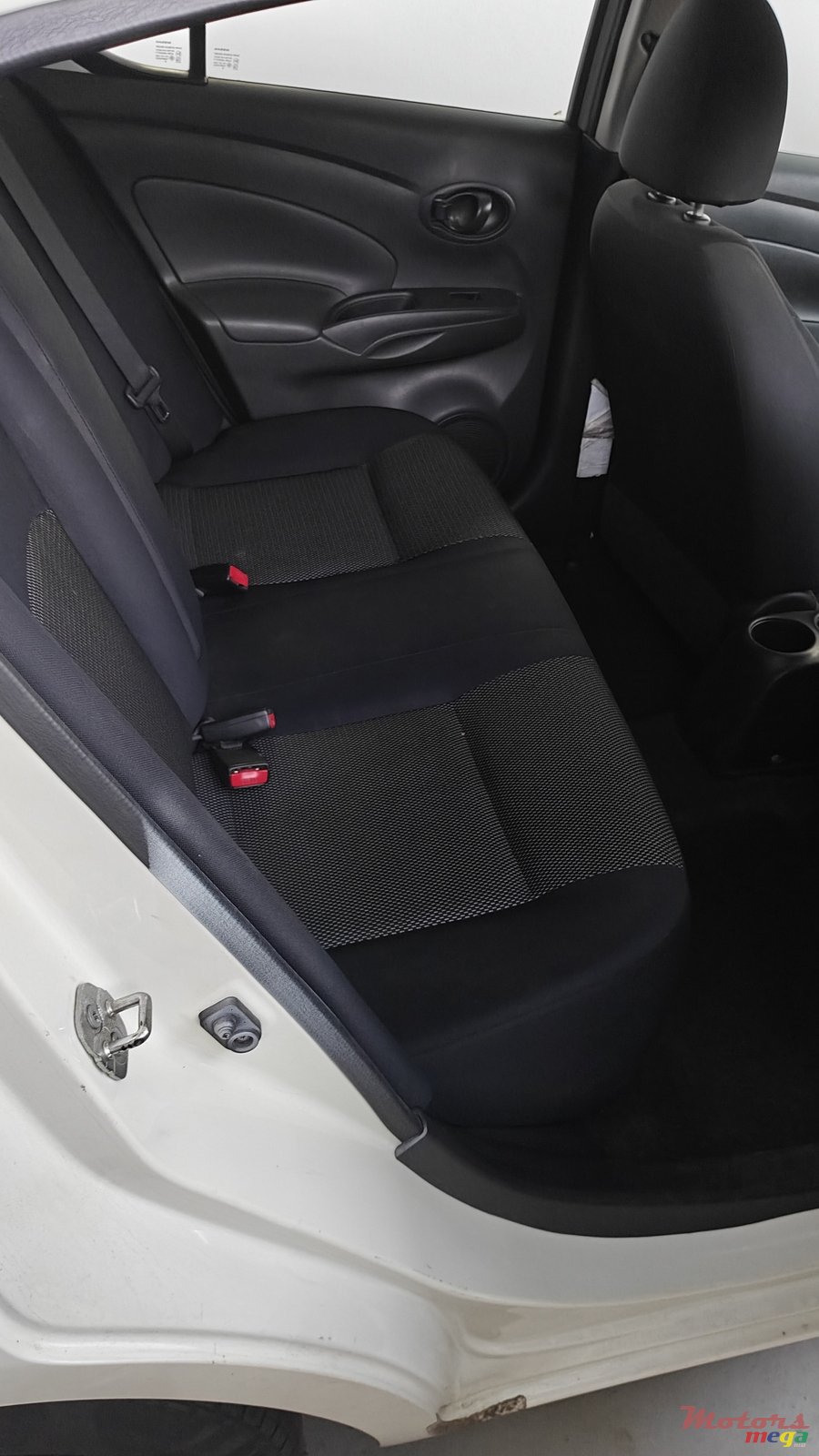 2016' Nissan Almera photo #4