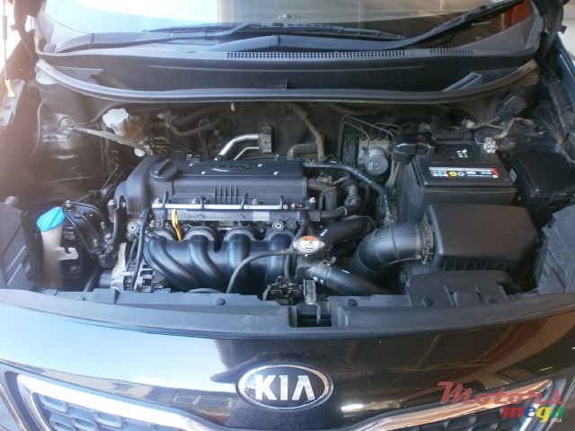 2012' Kia Rio photo #4