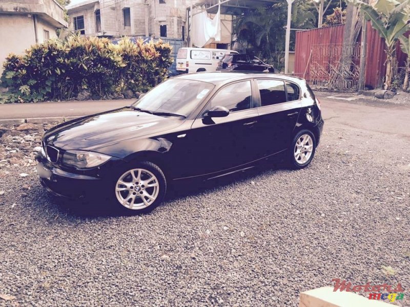 2007' BMW 1 Series photo #2