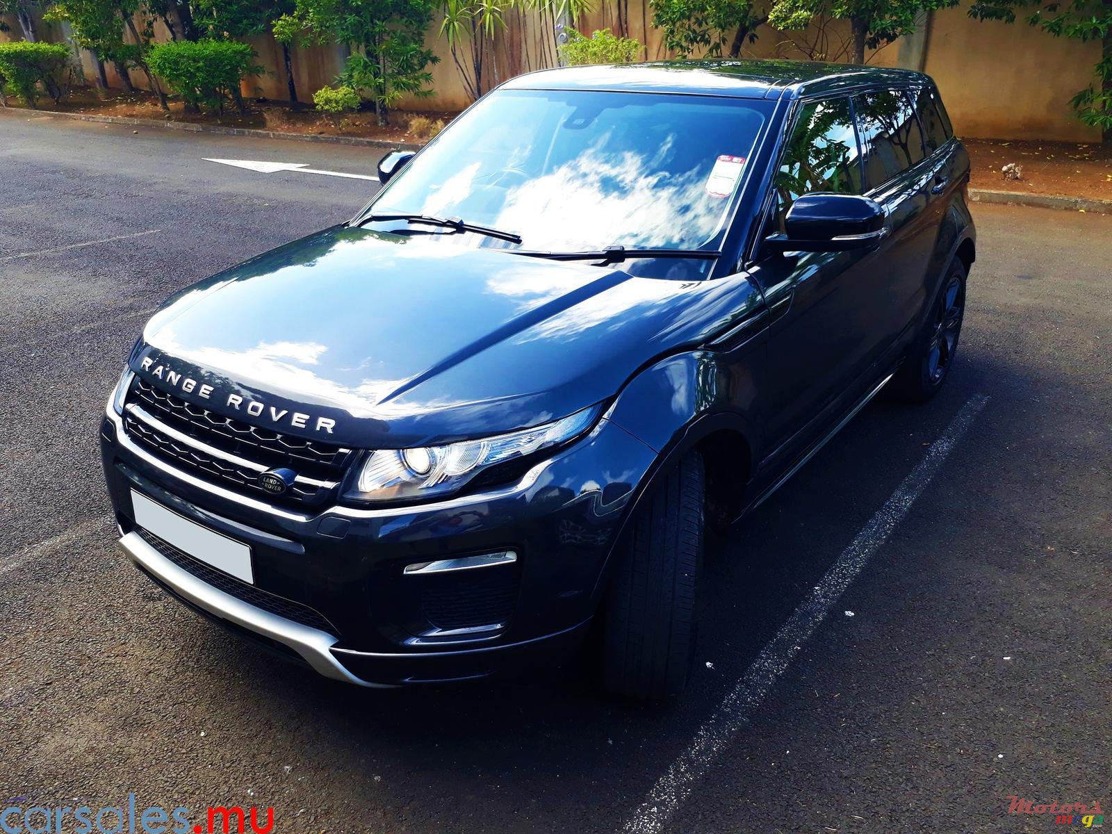 2013' Land Rover Range Rover Evoque Dynamic photo #2