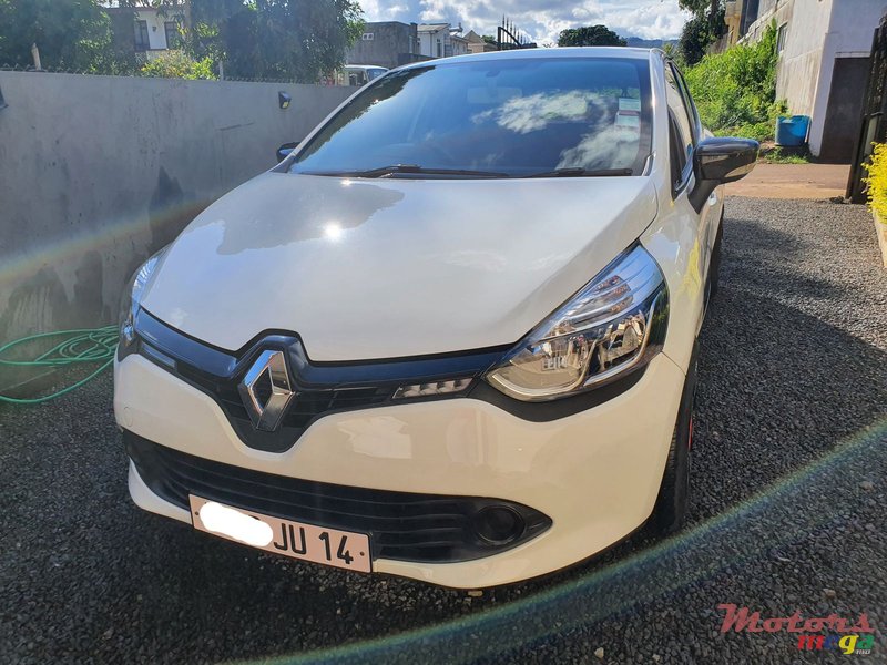 2014' Renault Clio photo #5