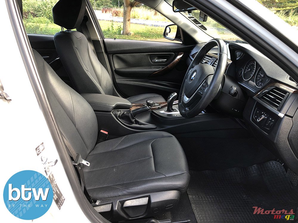 2012' BMW 318 photo #5