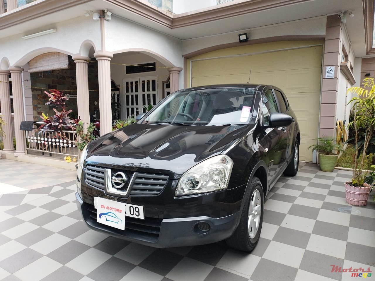 2009' Nissan Qashqai photo #1