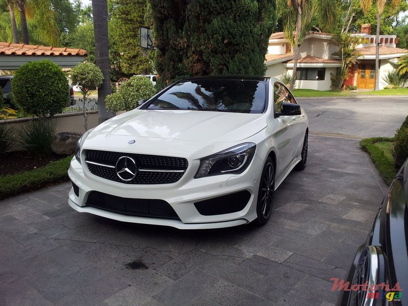 2014' Mercedes-Benz CLA 250 dorigine photo #1