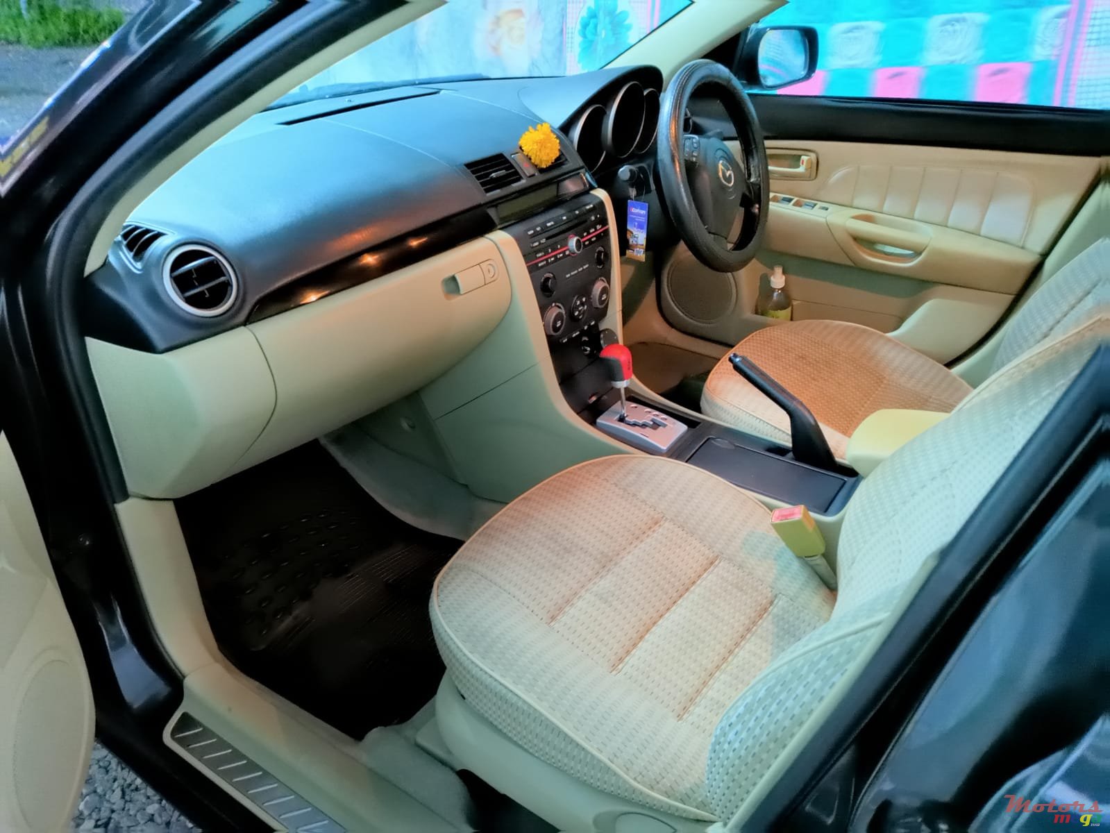 2004' Mazda 3 photo #6