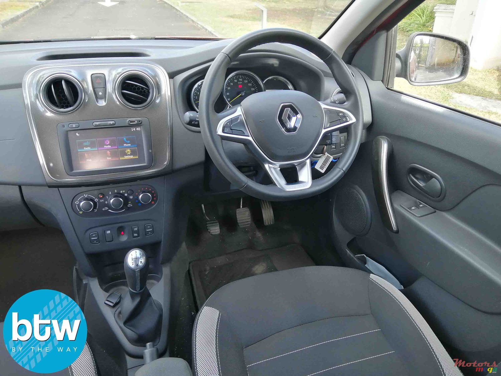 2018' Renault Sandero Stepway photo #6