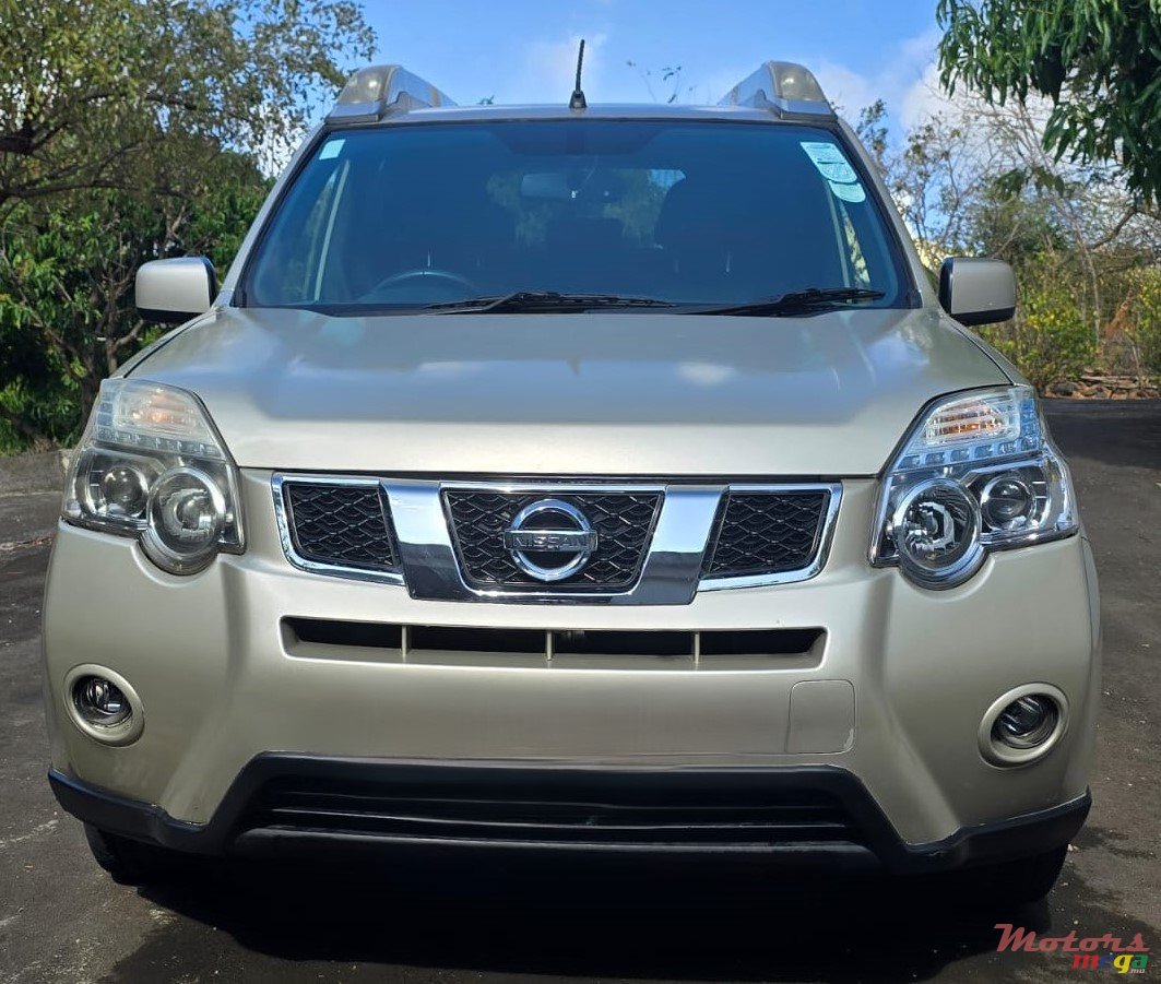 2012' Nissan X-Trail 4x4 2.5L Pack confort photo #1