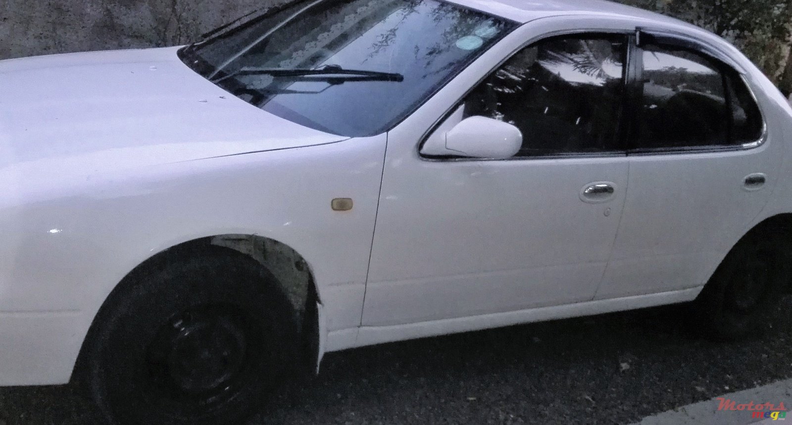 1993' Nissan Bluebird photo #3