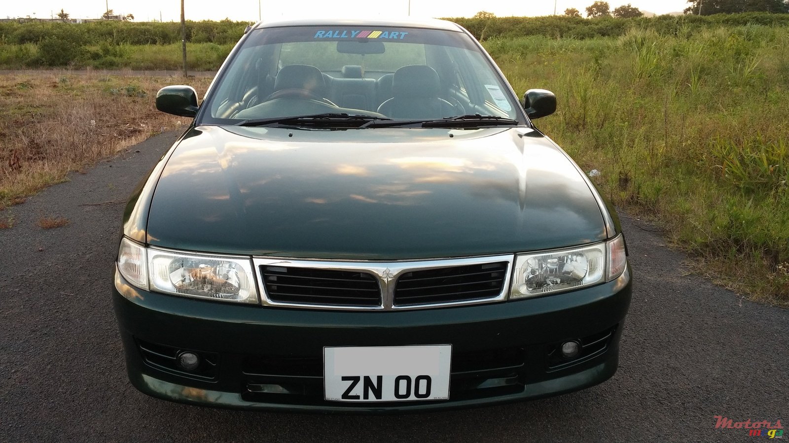 2000' Mitsubishi Lancer GLXi photo #1