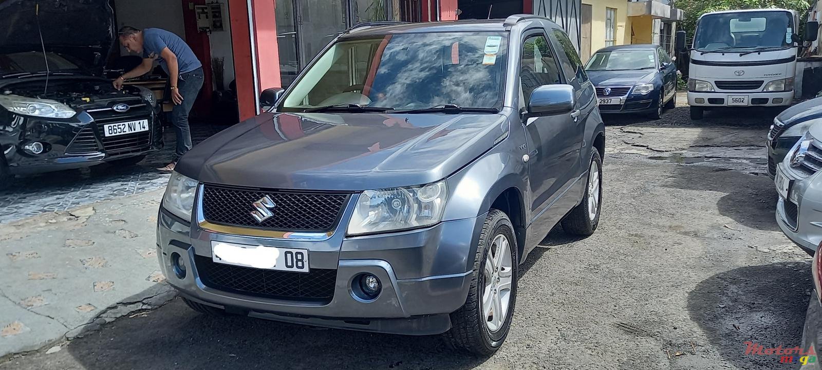 2008' Suzuki Grand Vitara photo #2