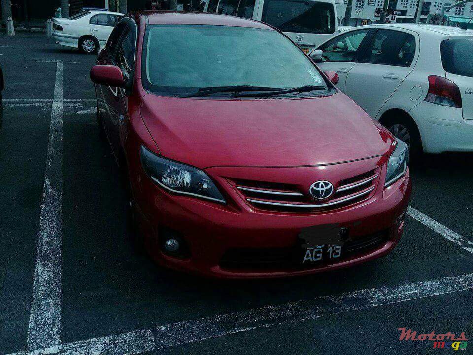 2013' Toyota Corolla photo #1