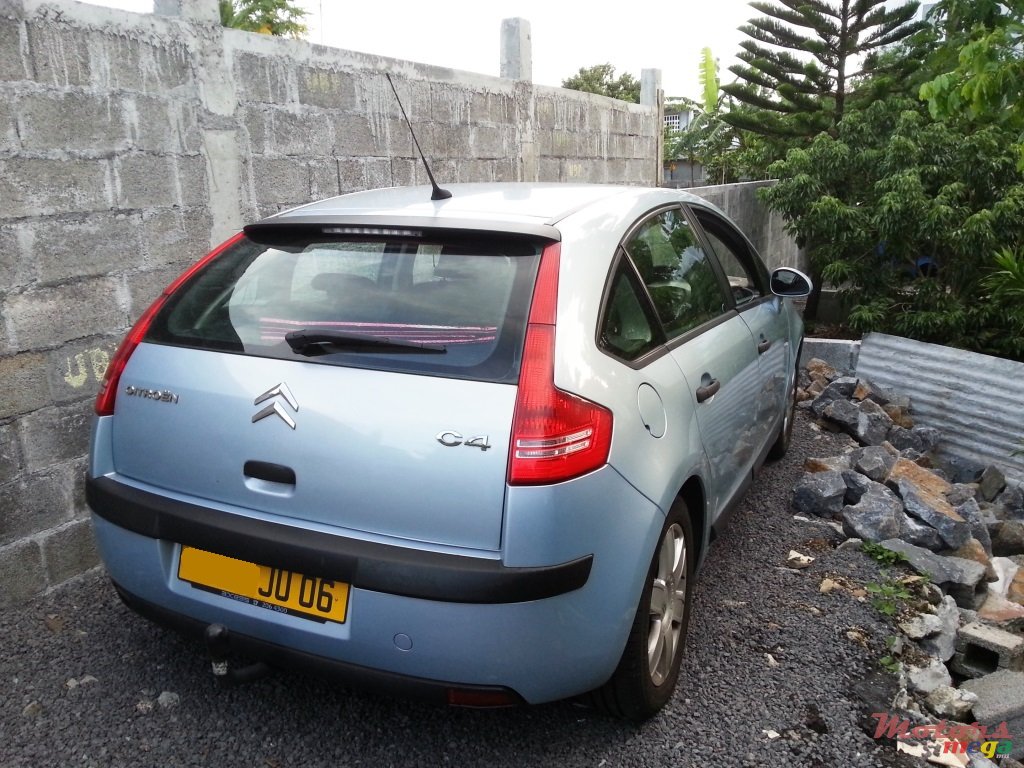 2006' Citroen C4 photo #3