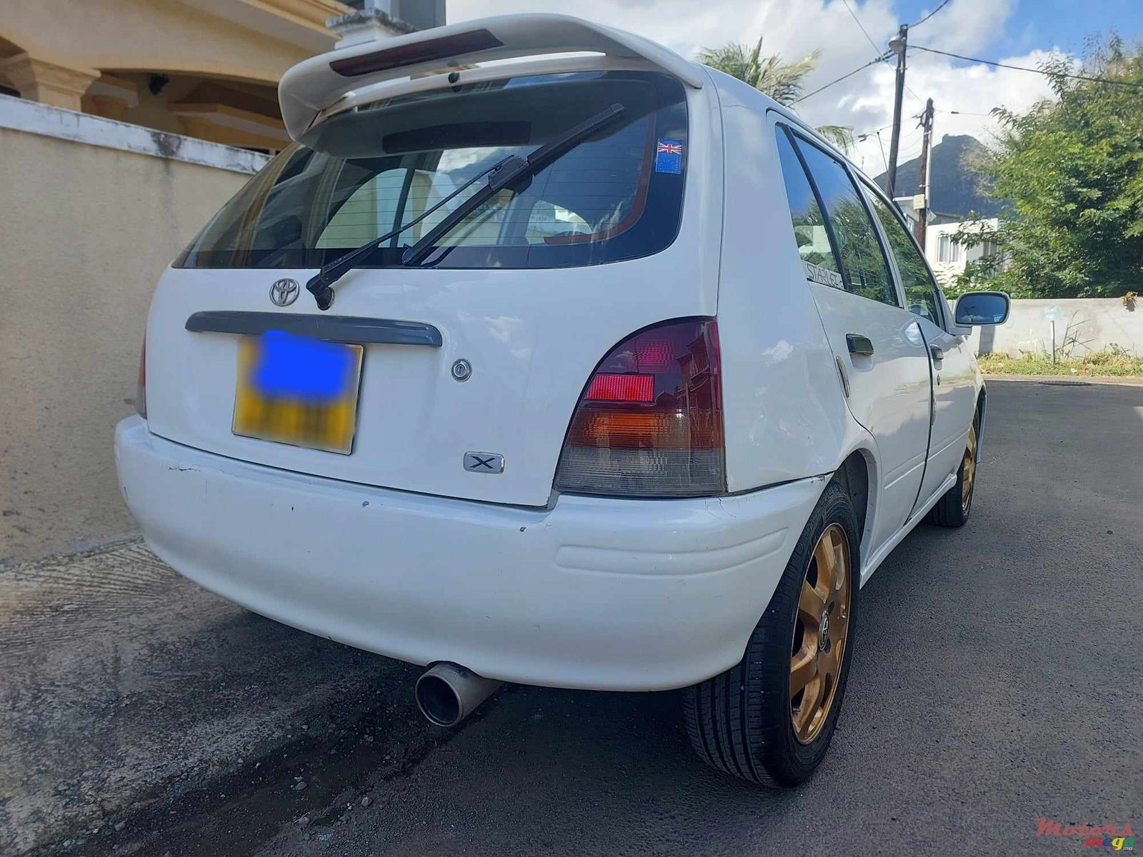 1998' Toyota Starlet photo #3