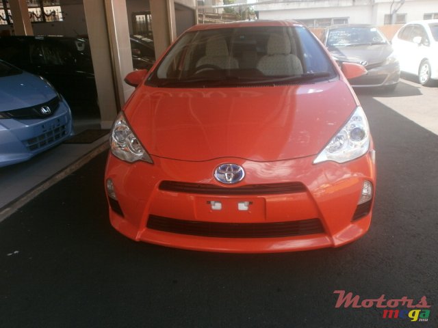 2014' Toyota AQUA photo #2