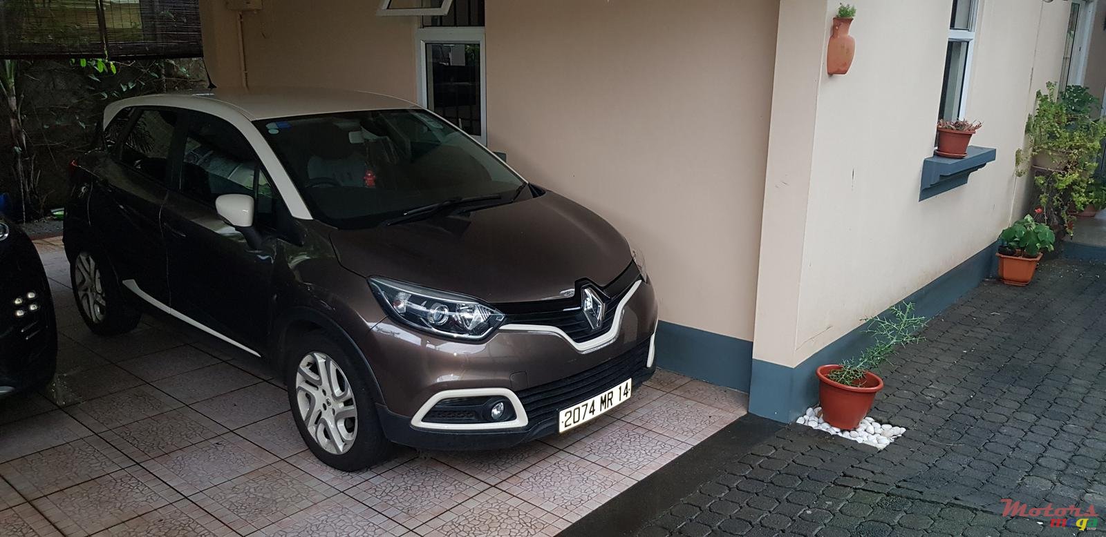 2014' Renault Captur photo #1