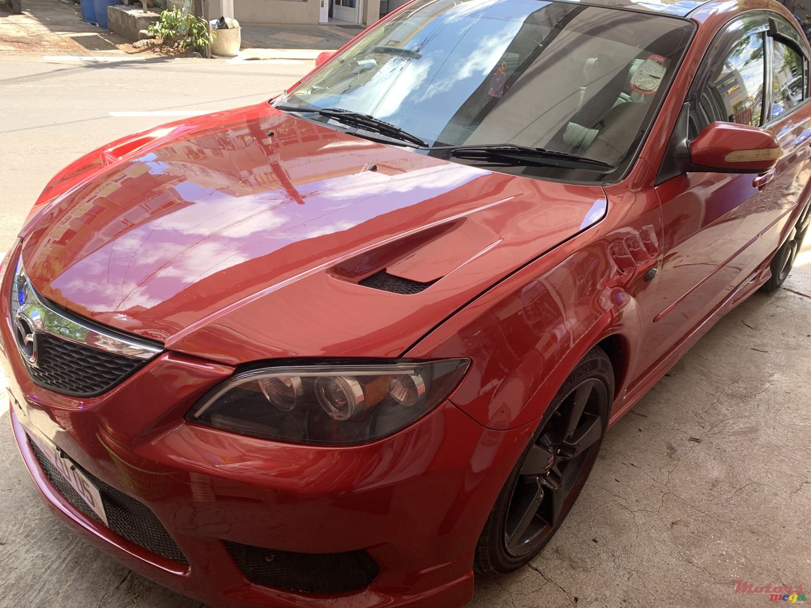 2005' Mazda 3 photo #2