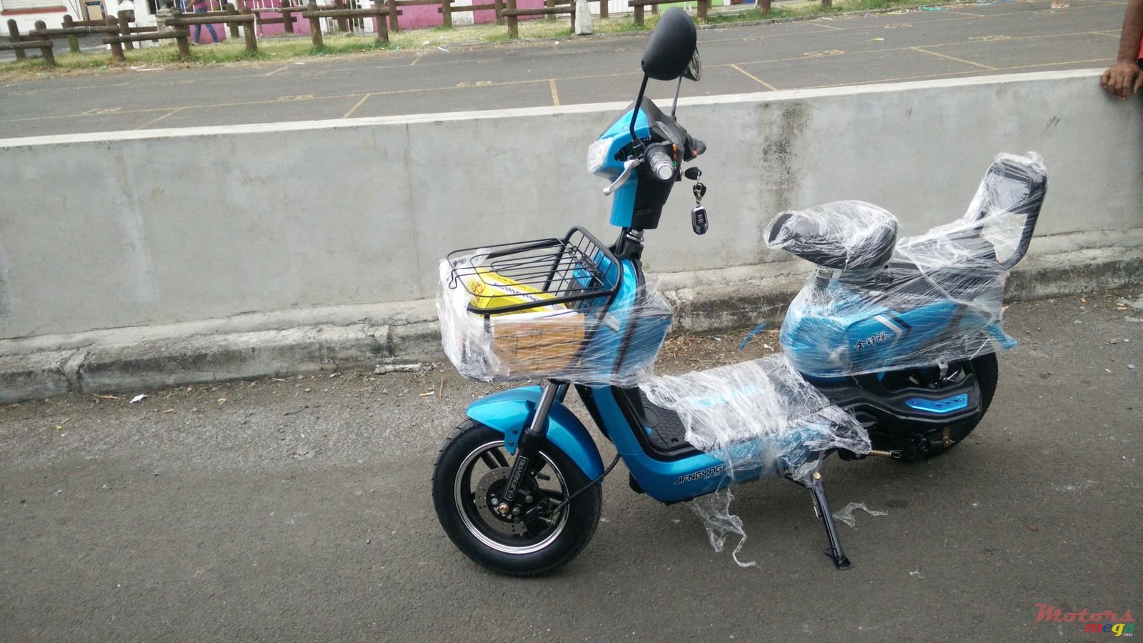 2017' TRX Scooter photo #2