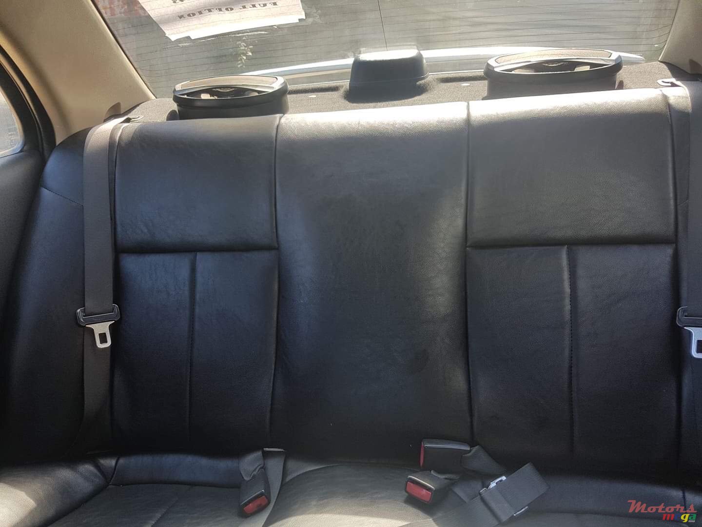 2004' Nissan photo #7