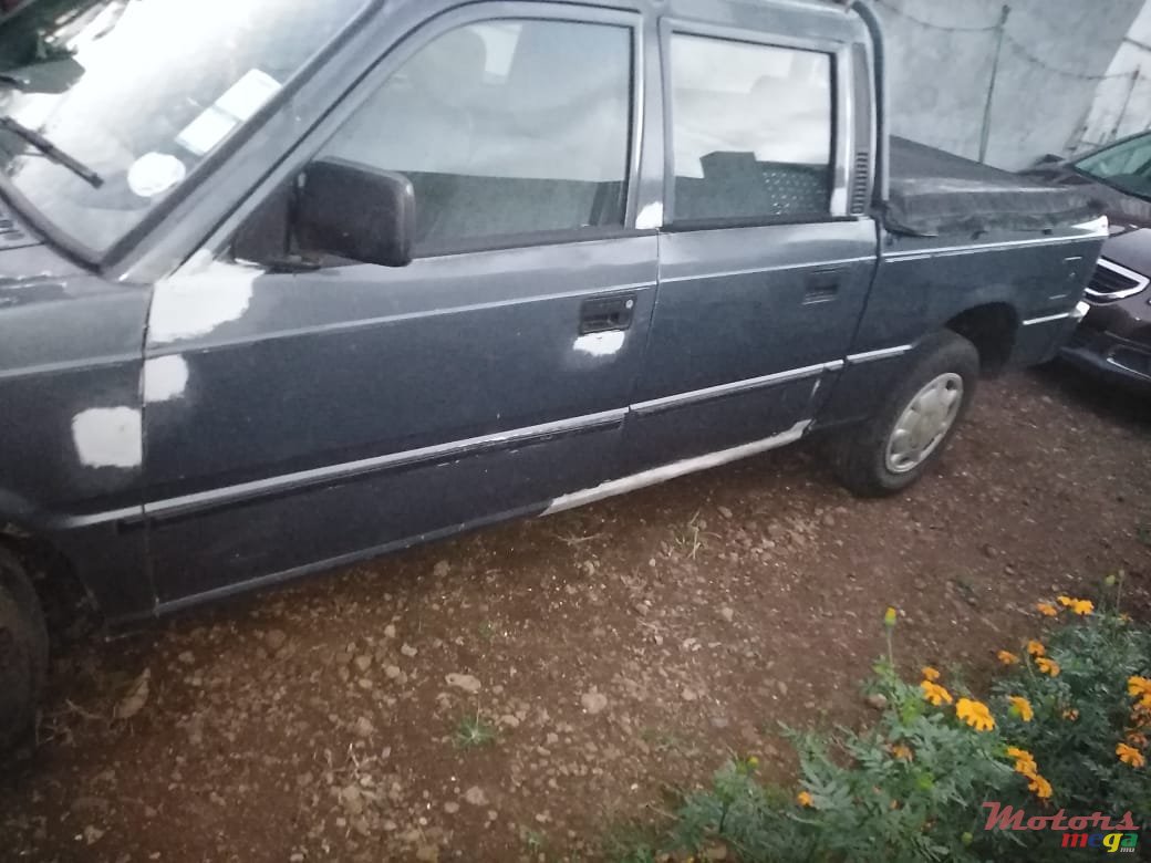 2000' Tata Telcoline nissan td20 photo #1