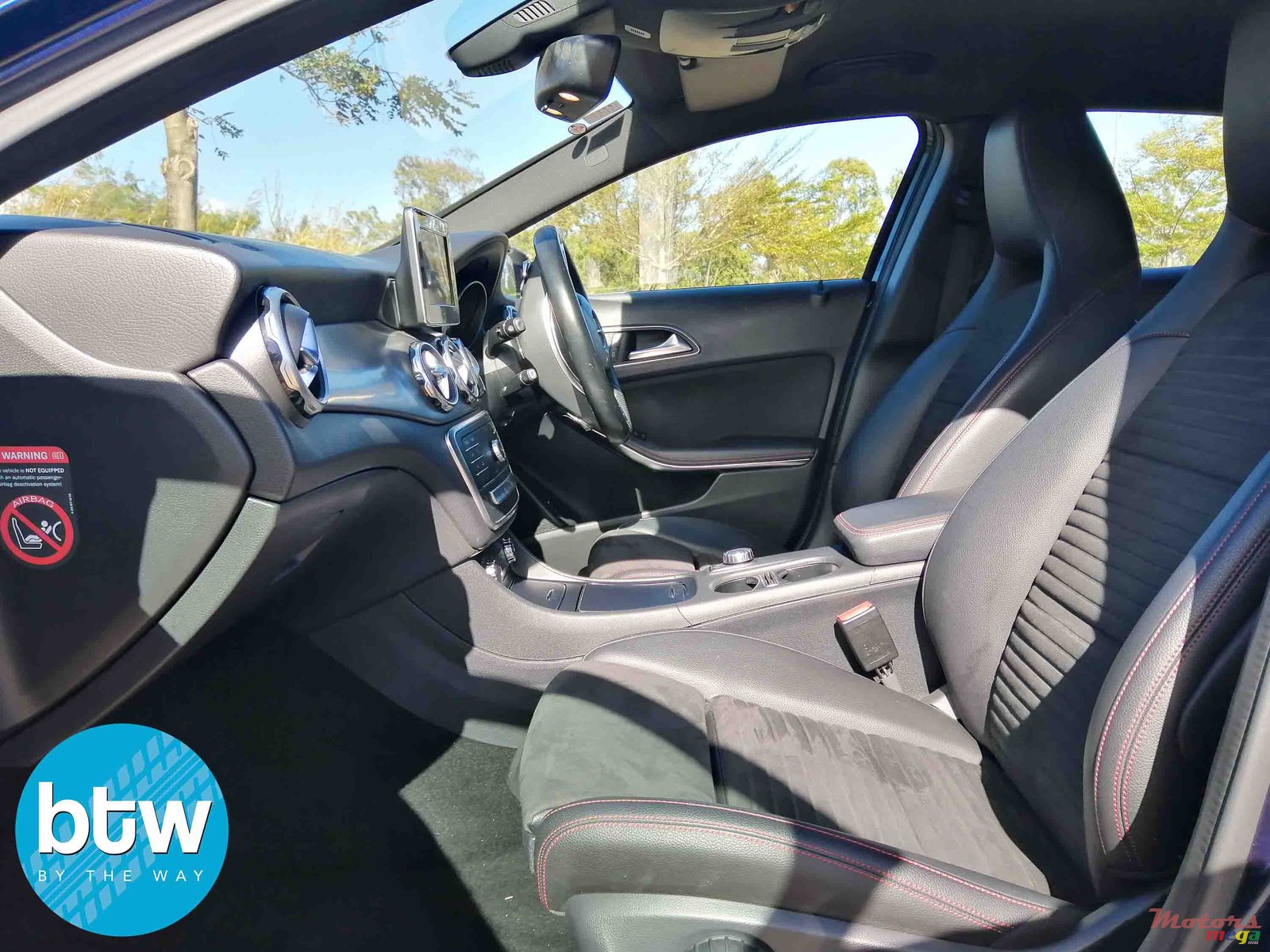 2017' Mercedes-Benz GLA-Class photo #5