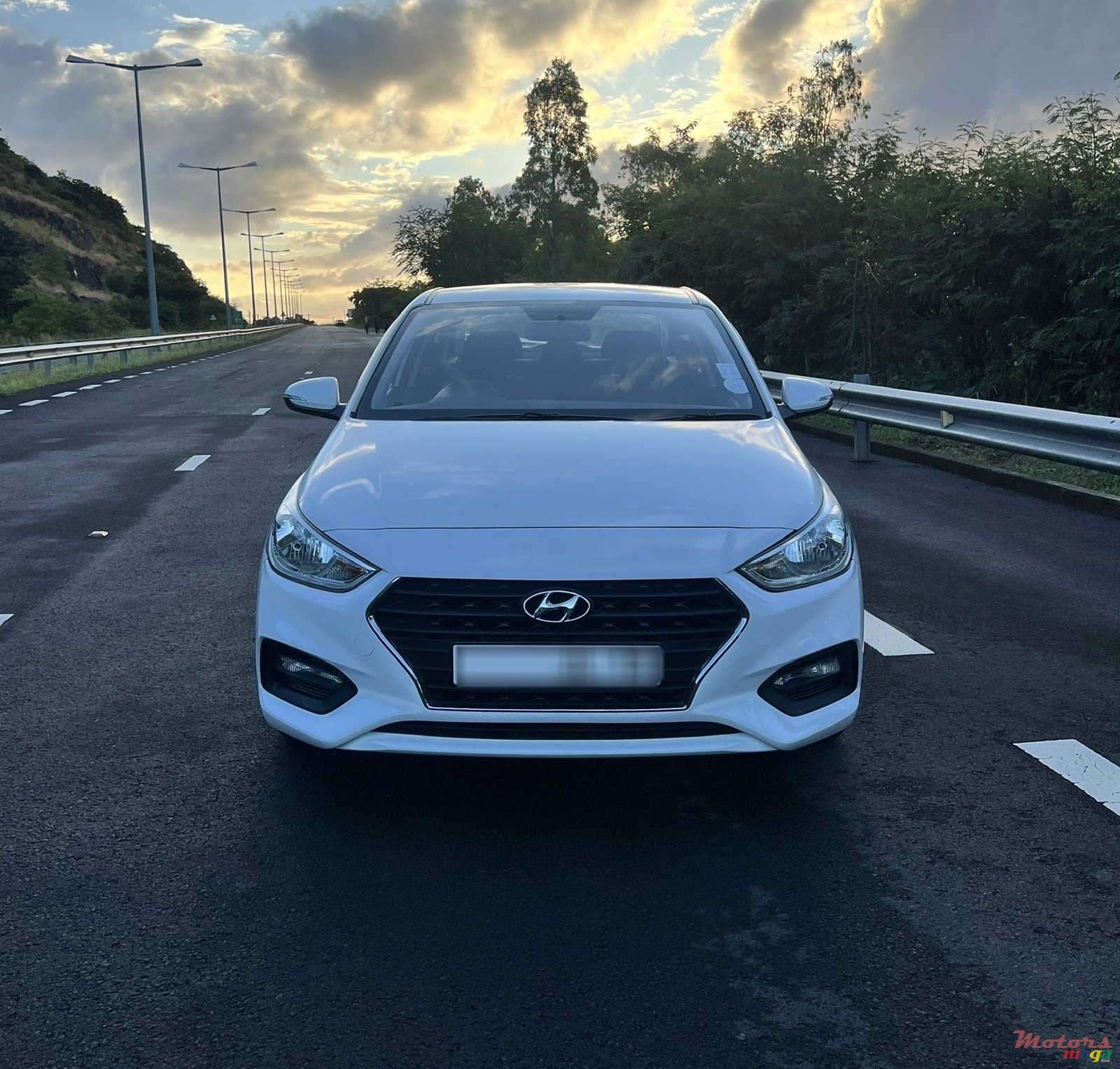 2019' Hyundai Accent photo #1
