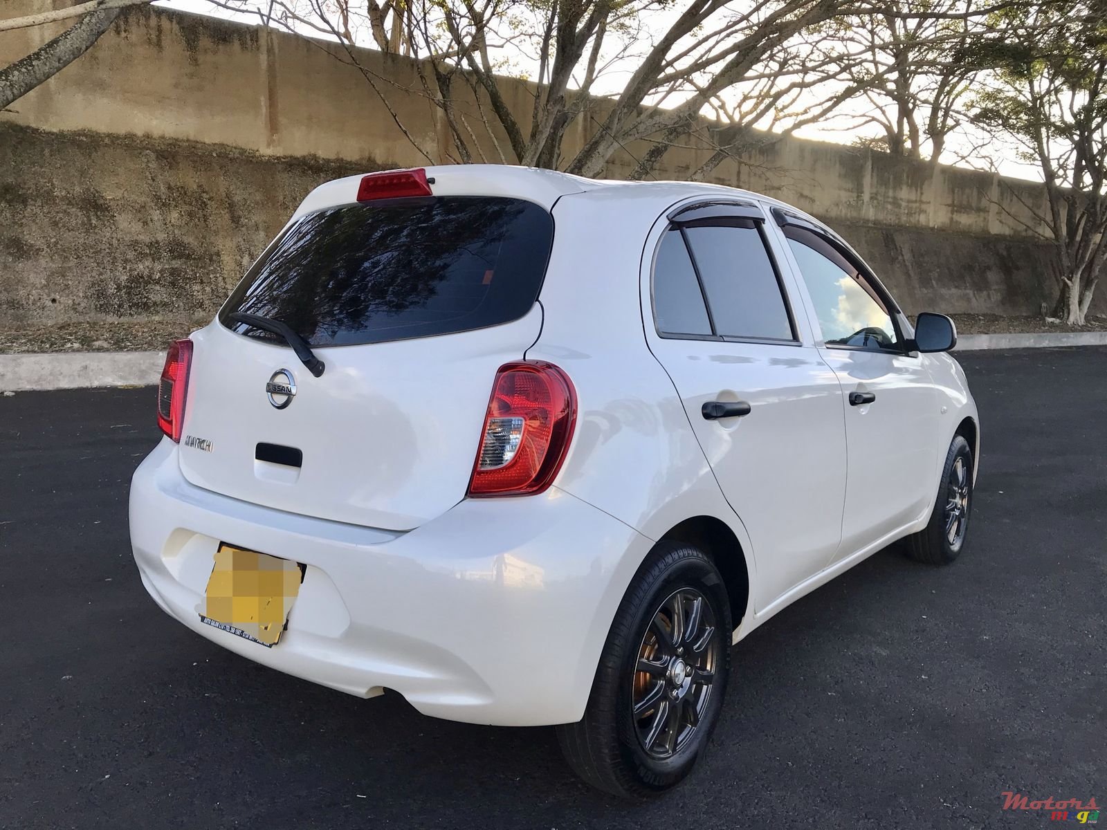 2015' Nissan March photo #4