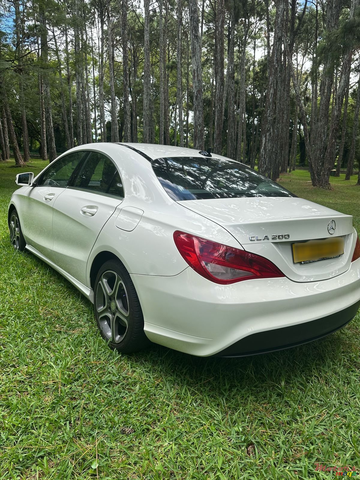 2016' Mercedes-Benz C 200 photo #4