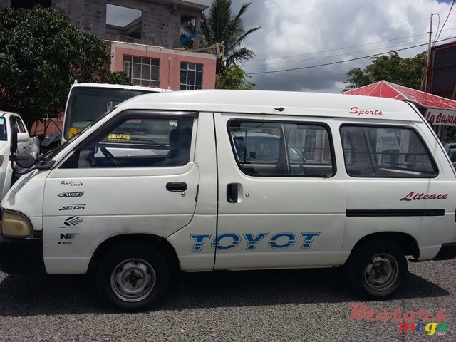 1992' Toyota LiteAce photo #2