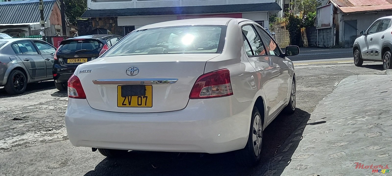 2007' Toyota Belta photo #4