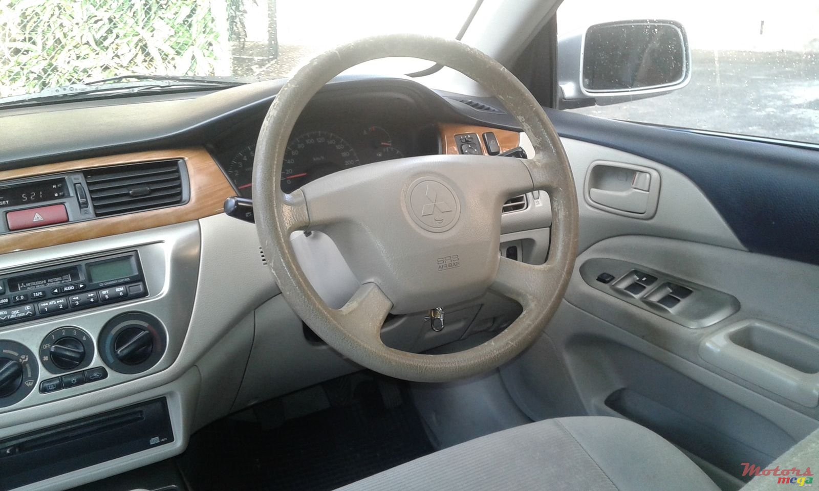 2003' Mitsubishi Lancer photo #6