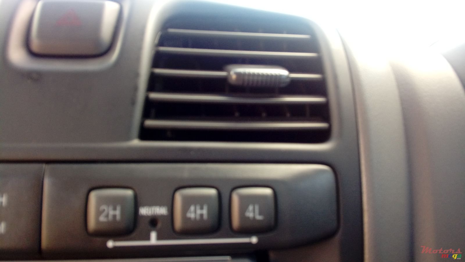 2005' Isuzu D-Max photo #7