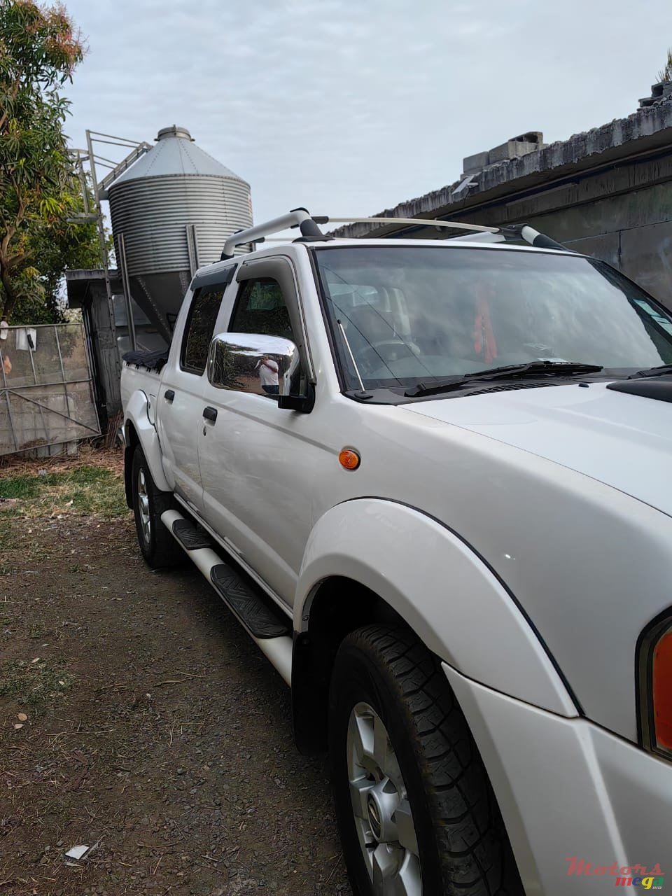 2014' Nissan NP300 photo #3