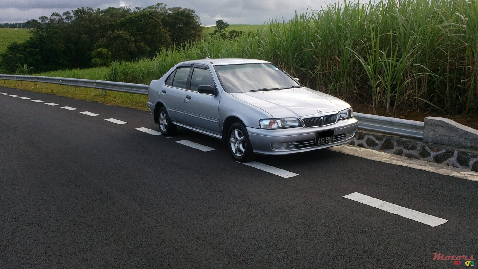 1999' Nissan Sunny B14 photo #1