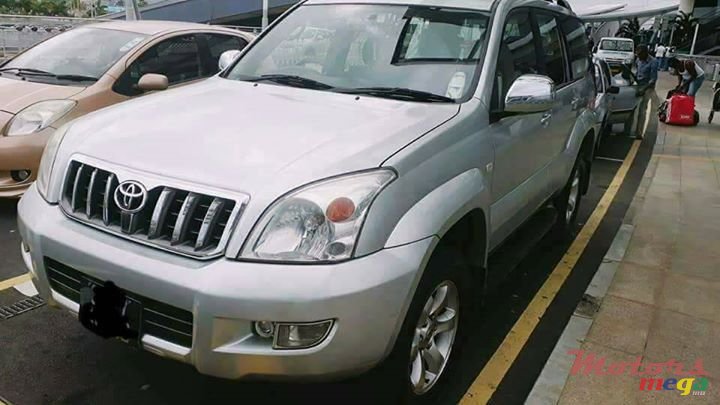 2006' Toyota Land Cruiser Prado 120 photo #1