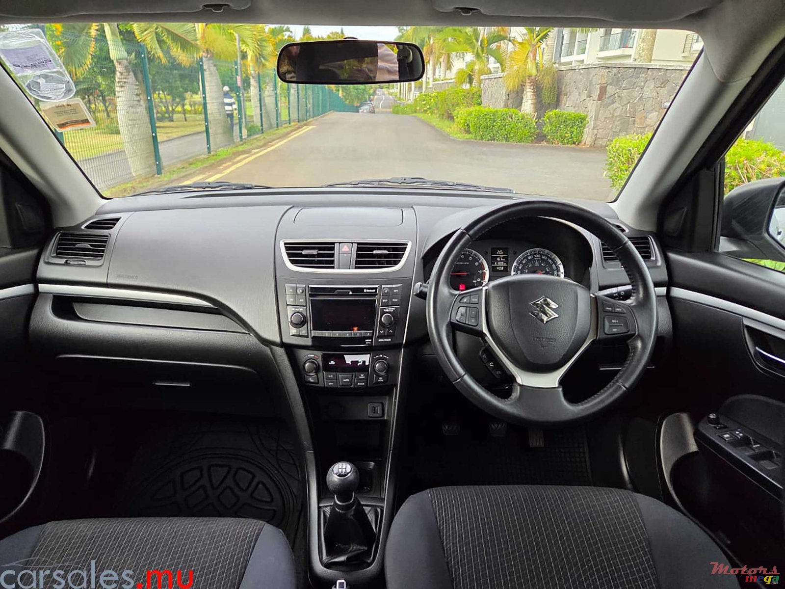2014' Suzuki Swift 1.2 GLX photo #6