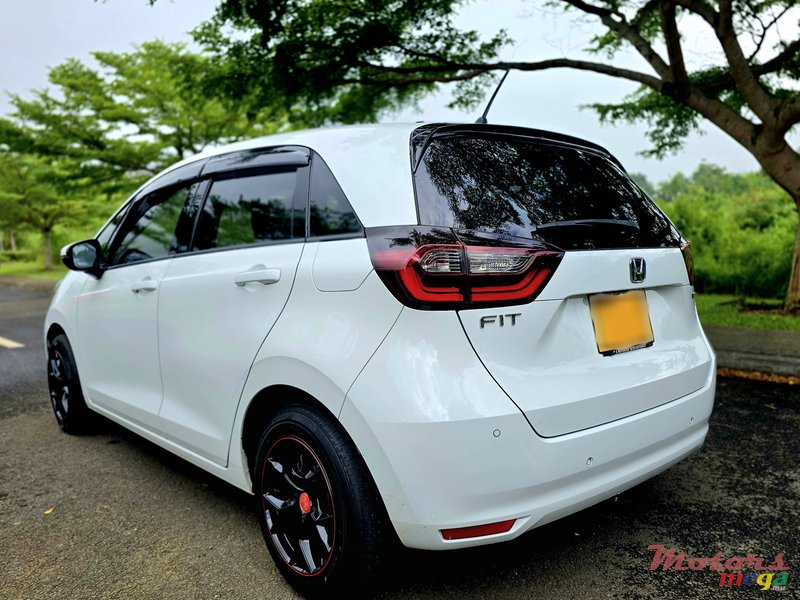 2020' Honda Fit New Shape photo #2