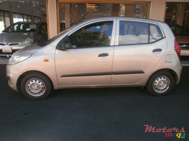 2012' Hyundai i10 photo #3