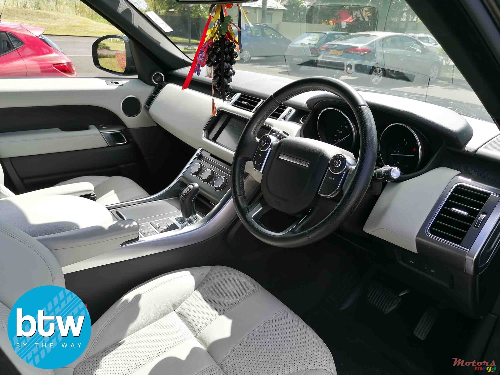 2016' Land Rover Range Rover Sport HSE SDV6 photo #5