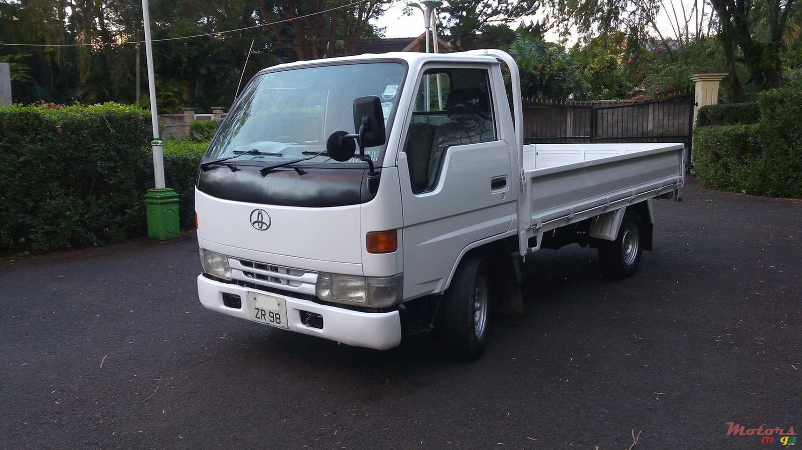 1998' Toyota Dyna photo #3