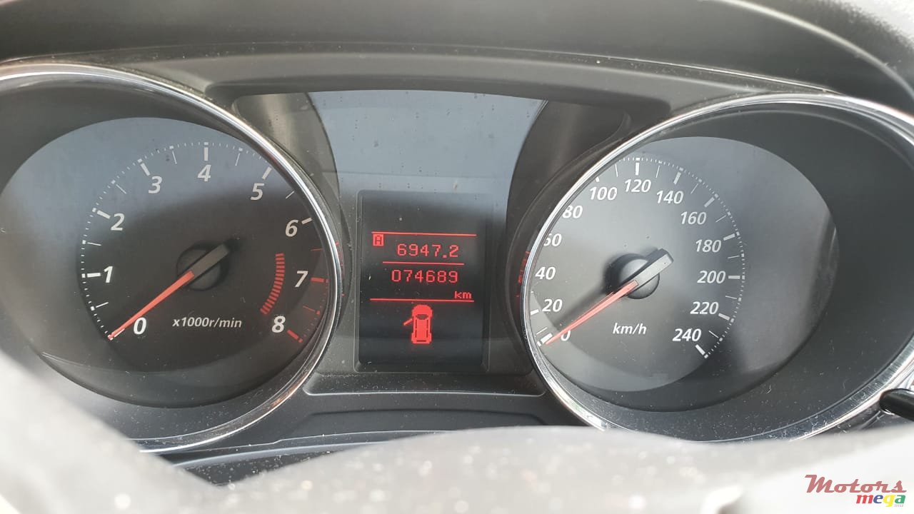 2014' Mitsubishi ASX photo #5