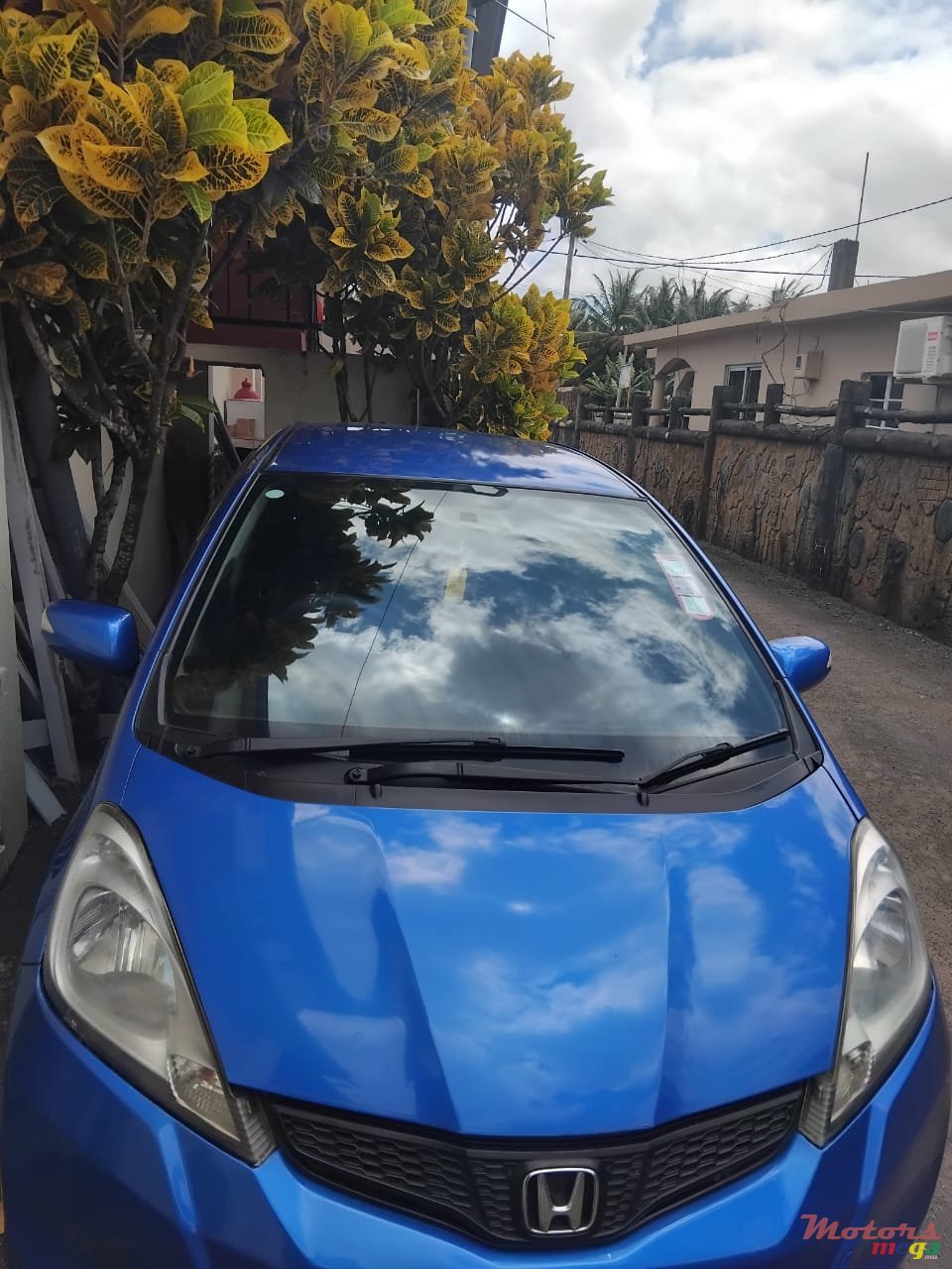 2011' Honda Fit photo #1