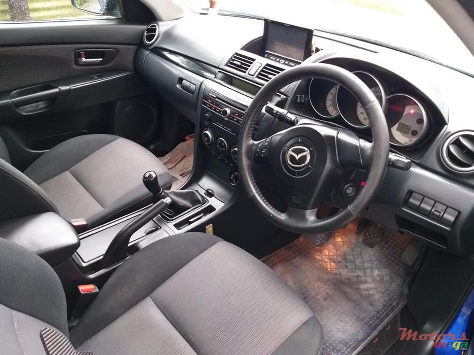 2006' Mazda Axela 1.5l [JAPAN] photo #3