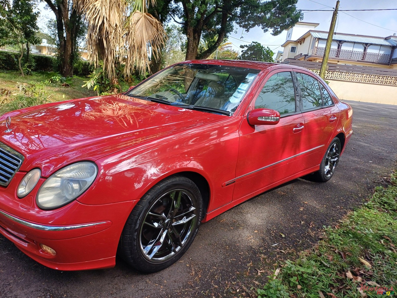 2004' Mercedes-Benz 220 CDI photo #3