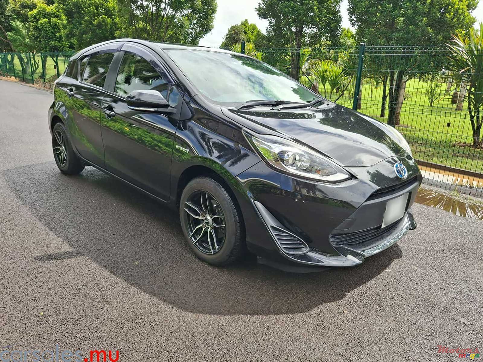 2020' Toyota Aqua 1.5 Hybrid photo #1