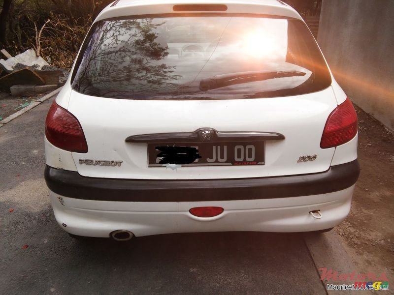 2000' Peugeot 206 photo #4