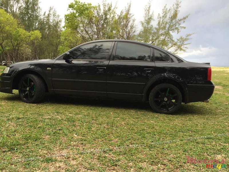 1999' Volkswagen Passat photo #3