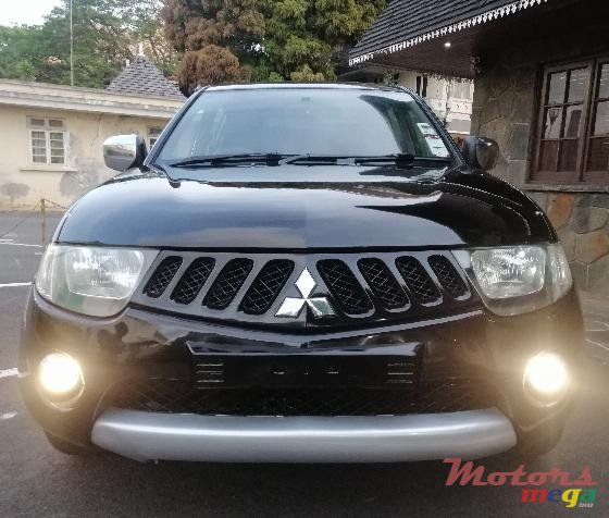 2008' Mitsubishi L 200 photo #2