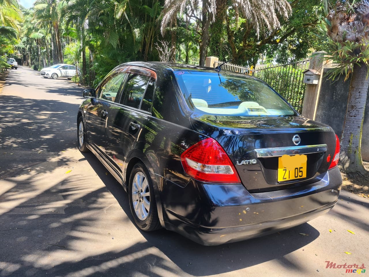 2005' Nissan Tiida photo #3