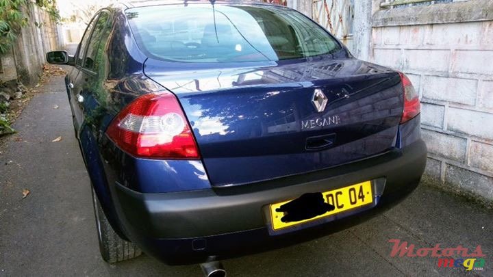 2004' Renault Megane Berline 2 photo #3