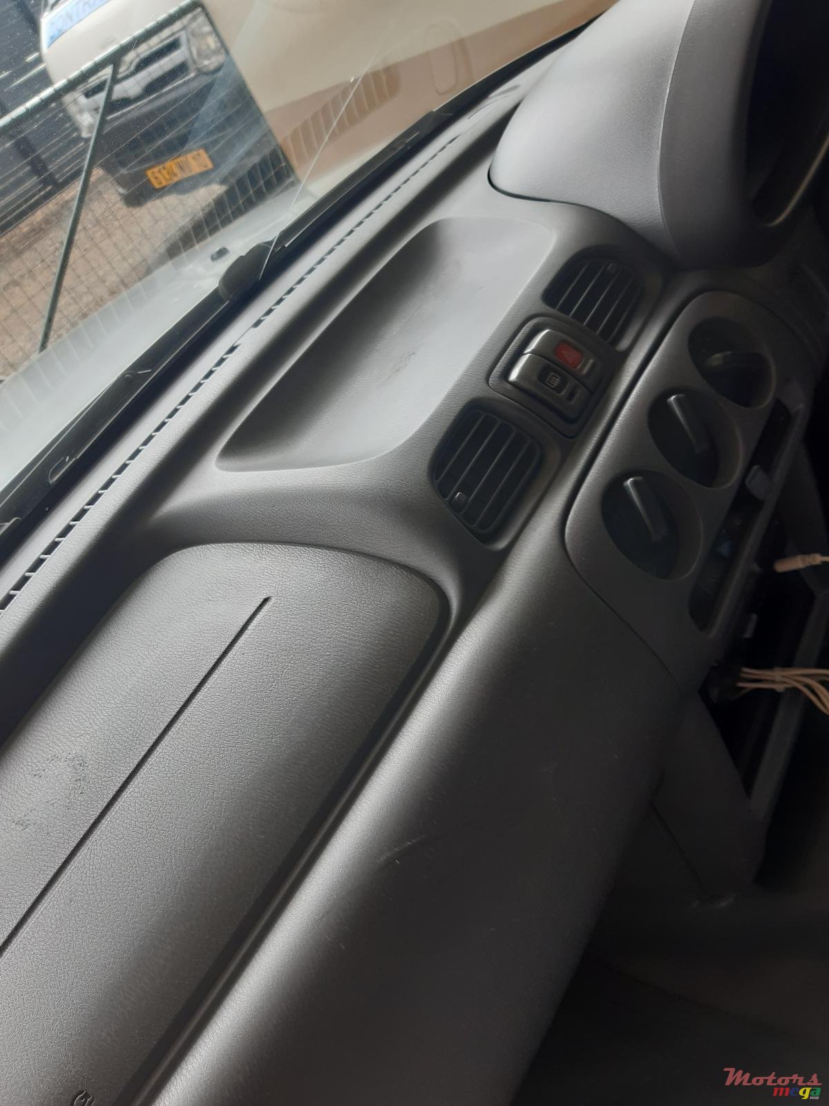 2001' Nissan March photo #5